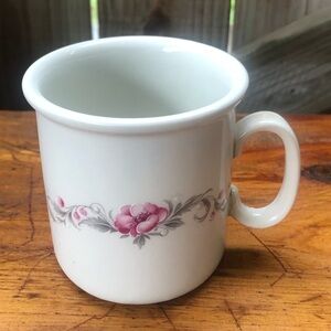 IPA Hand Painted Pink & Gray Floral Roses Design Porcelain Mug Made in Italy